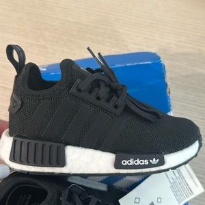 New Adidas toddler sneakers